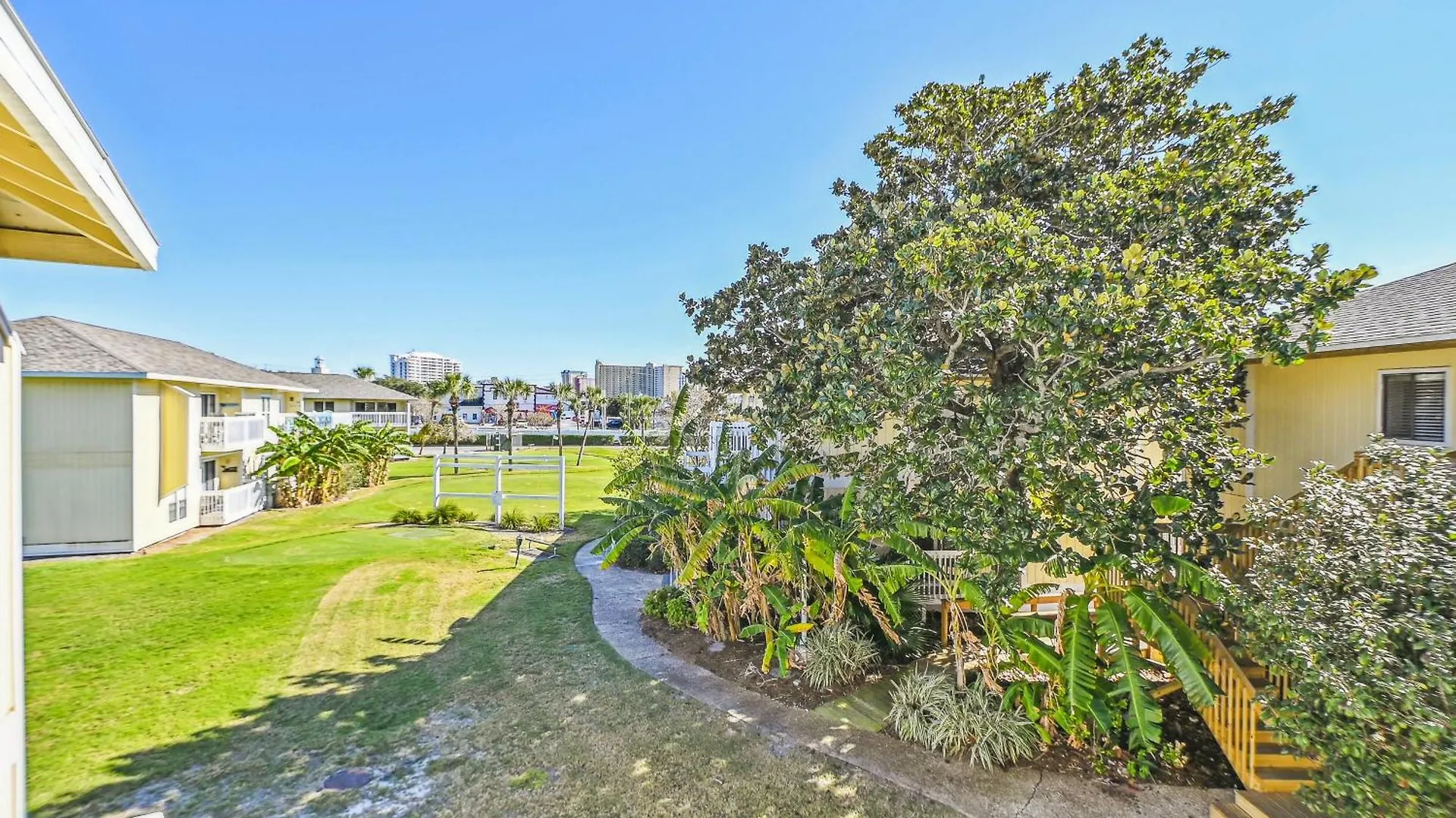 Sandpiper Cove 2058- By Holiday Isle Properties Destin Apartment