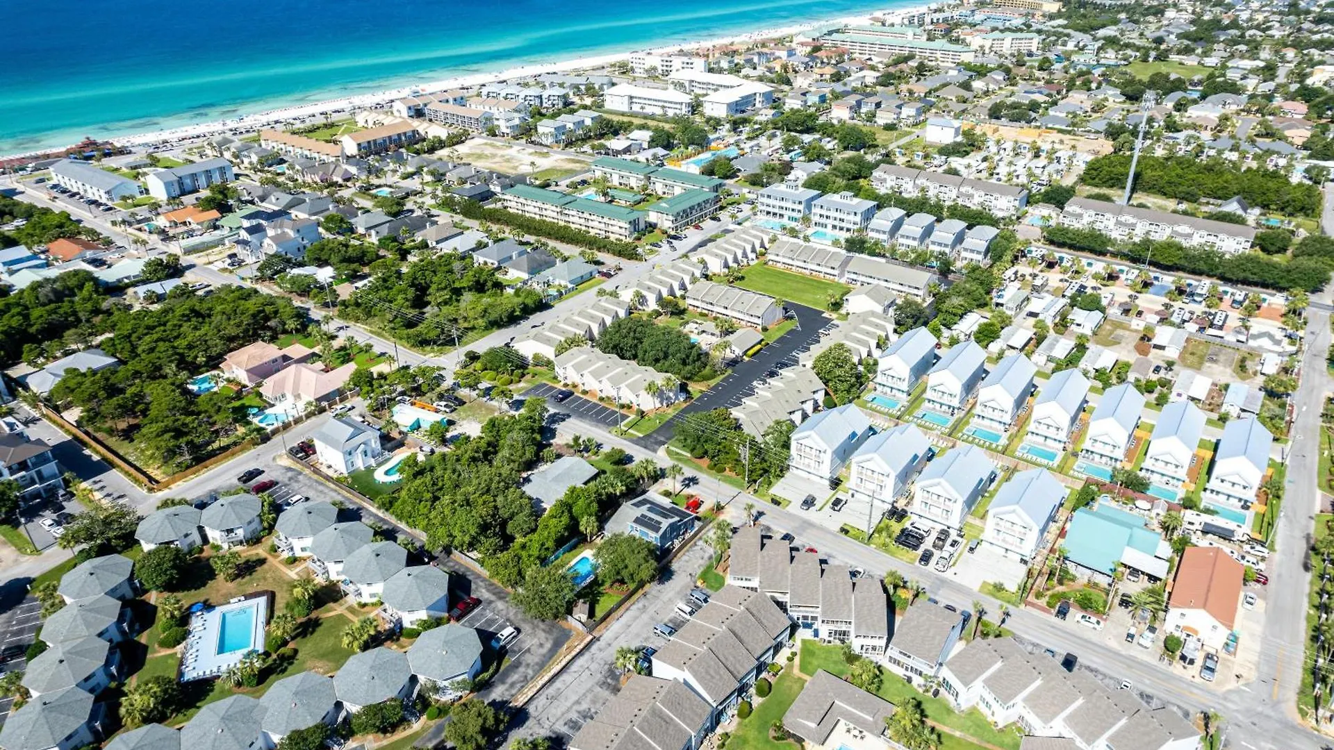 Sandpiper Cove 2058- By Holiday Isle Properties Destin Apartment